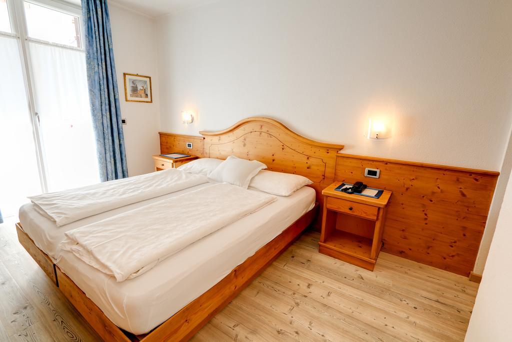 דימארו Hotel Garni Sottobosco מראה חיצוני תמונה
